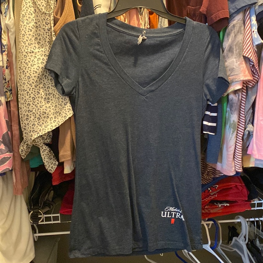 MichUltra Vneck
